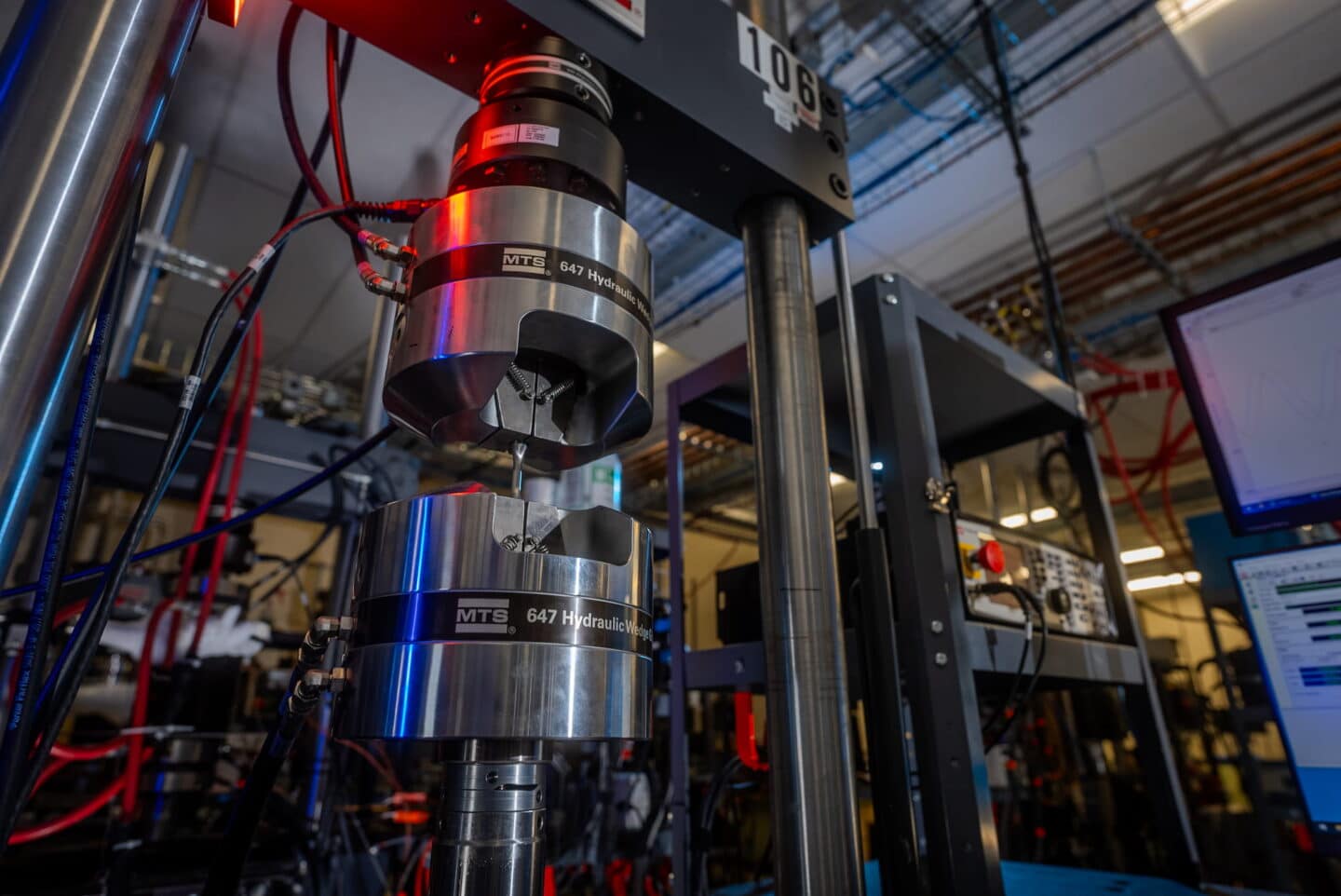 Fatigue and Fracture Testing | Laboratory Testing
